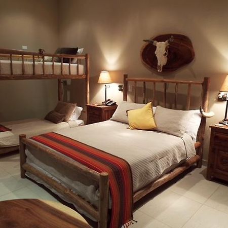 Hotel La Gaviota Tropical プラヤ・エルモサ エクステリア 写真